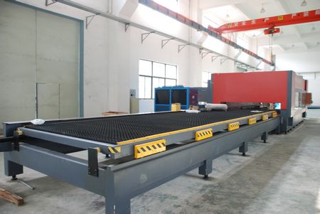 寧津正德現(xiàn)引進(jìn)大型激光切割設(shè)備，加工各種非標(biāo)定制產(chǎn)品，歡迎訂購(gòu)