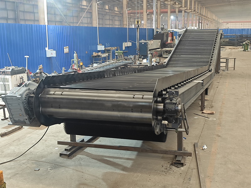 重型鱗板輸送機